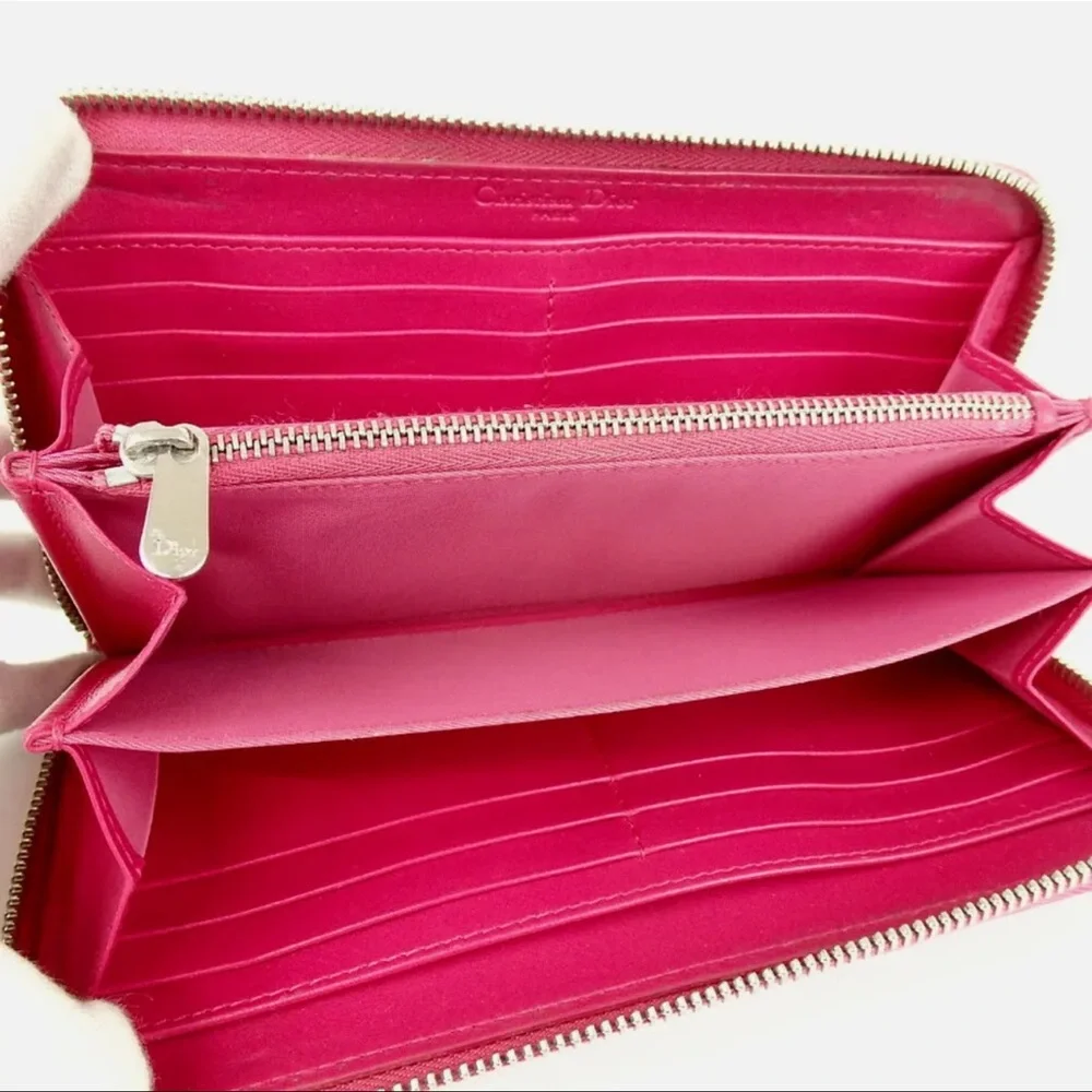 Authentic Christian Dior 25MA 0116 Lady Dior Canage Stitch purse Patent leat...